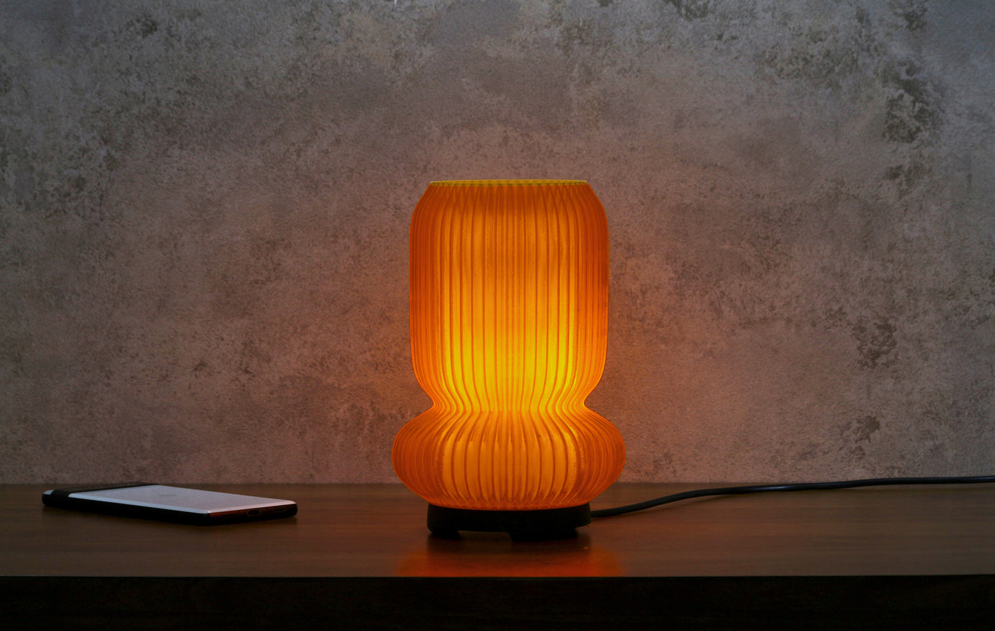 Amber Drift - Luxury 3D Printed Sustainable Hadyn Lamp