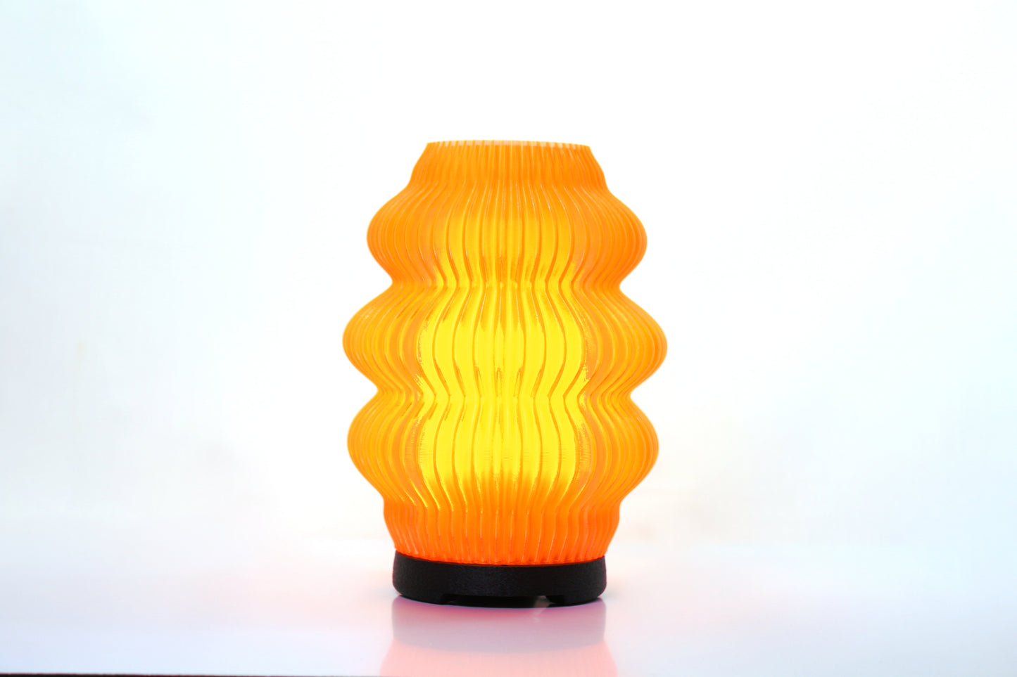 Noir Ripple - Luxury 3D Printed Sustainable Hadyn Lamp