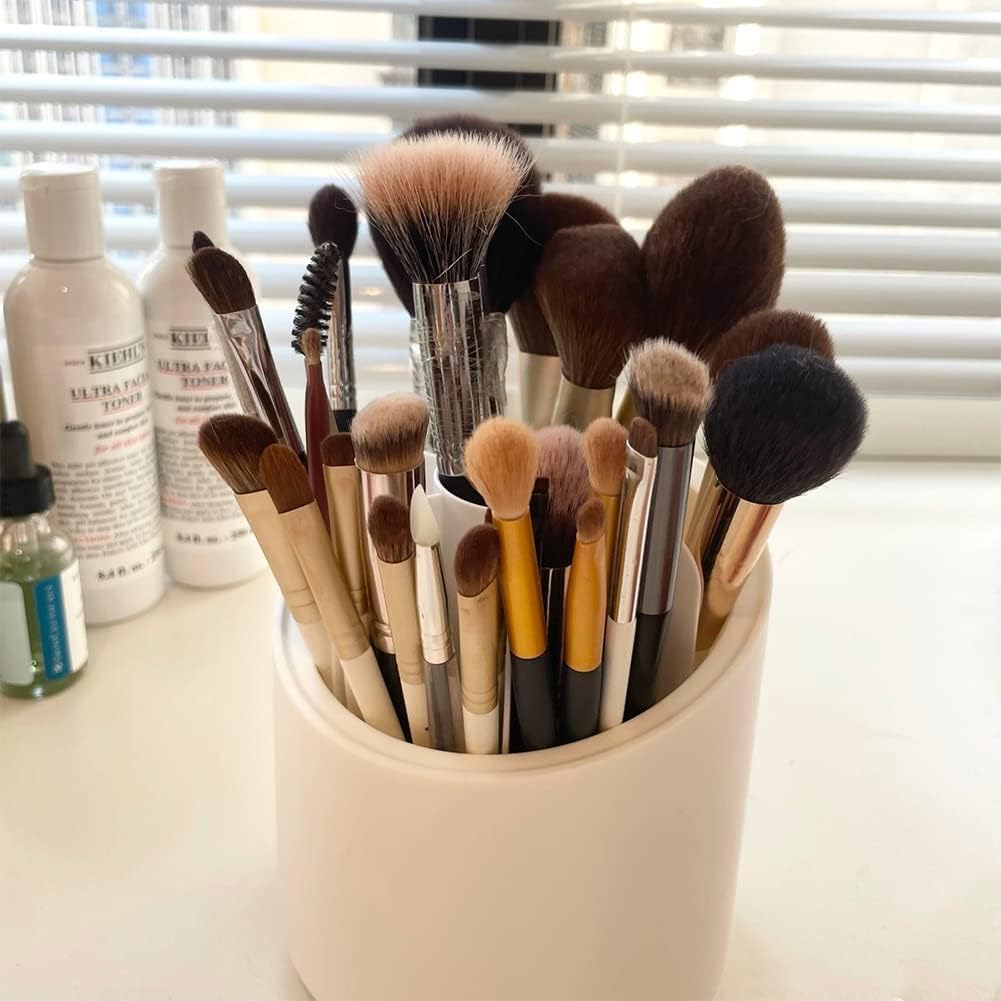 360° Rotating Makeup Brush Holder – Dustproof Organizer with Lid