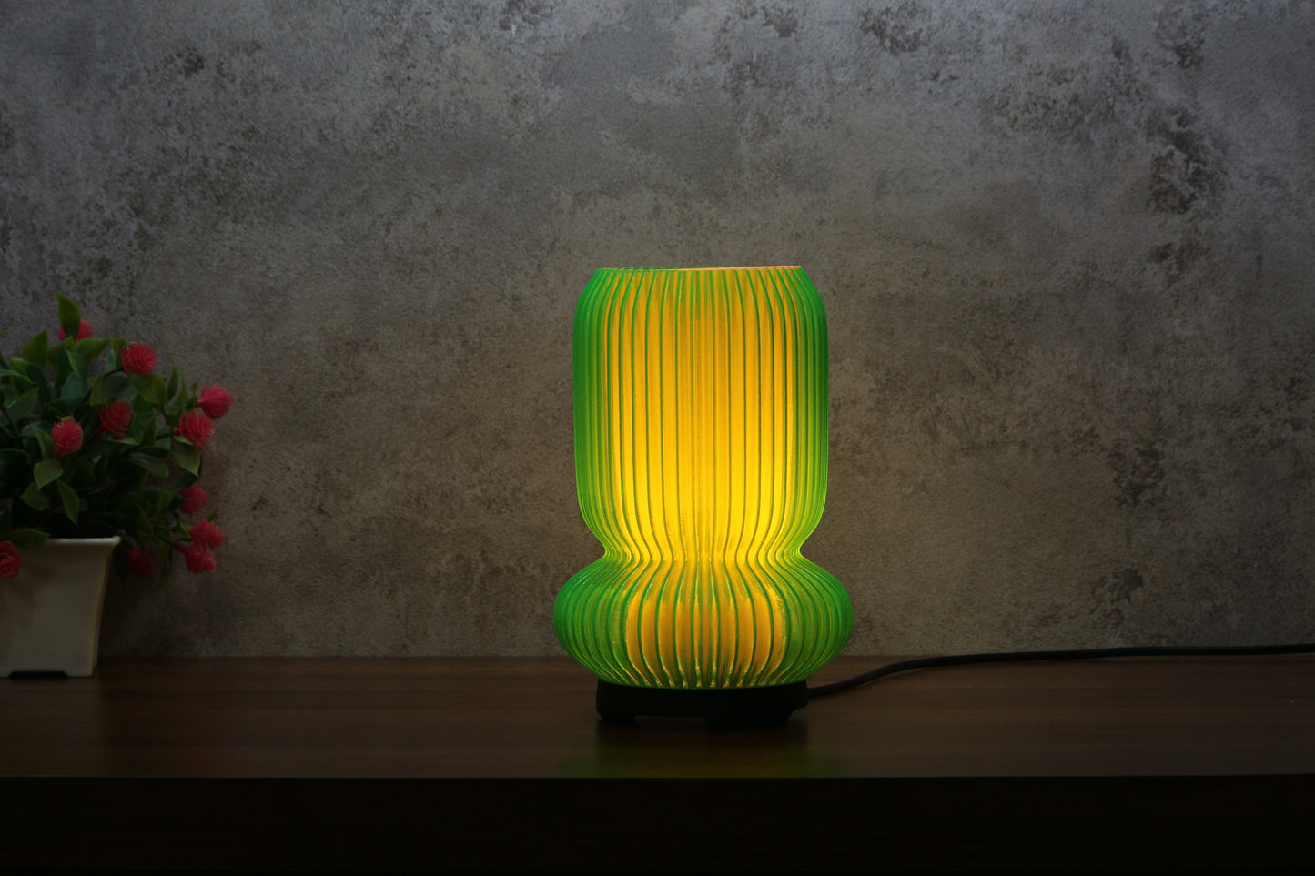 Amber Drift - Luxury 3D Printed Sustainable Hadyn Lamp